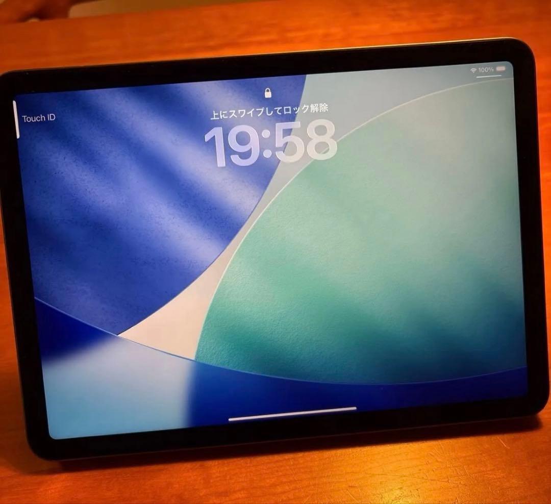 Apple iPad Air 第５世代Wi-Fi 64GB スペースグレイ　美品