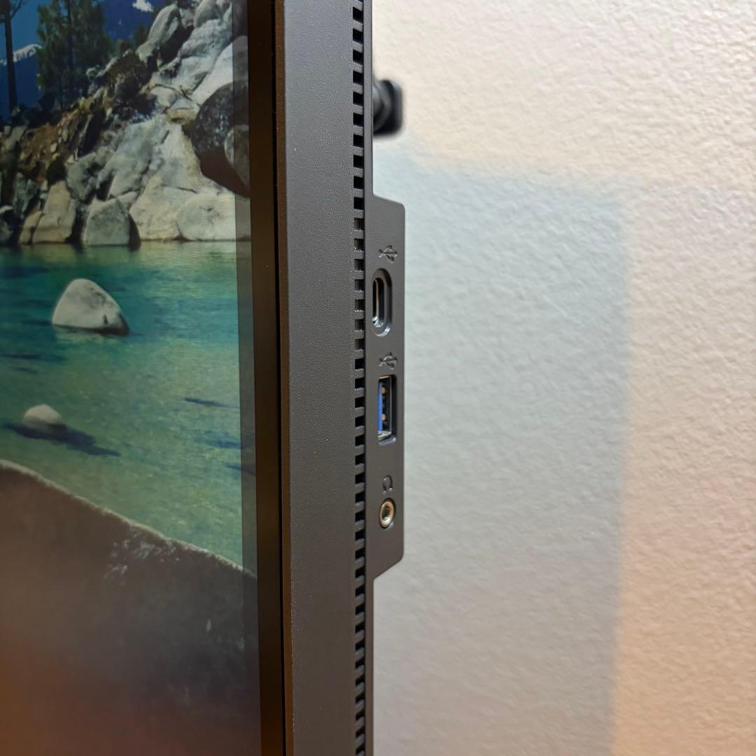 BenQ PD2705UA モニターアーム付属4Kモニター