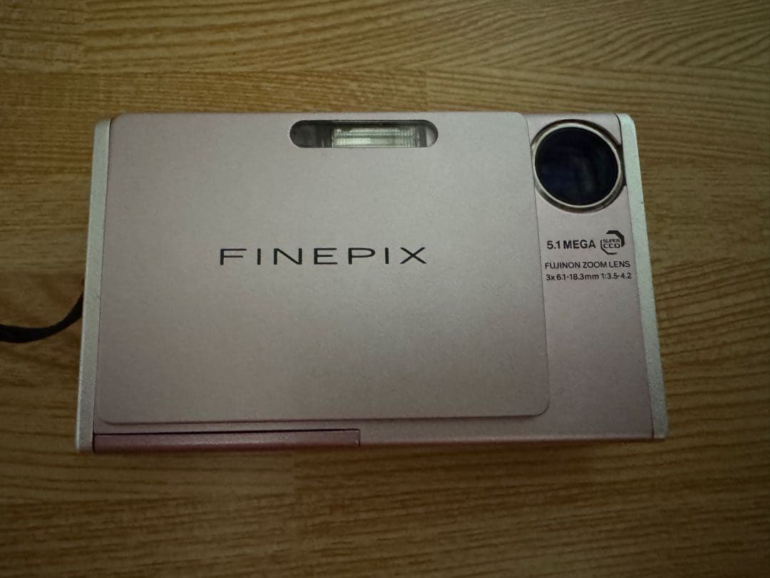 【中古品】FUJIFILM Fine Pix Z3 起動確認 付属品有 電池消耗
