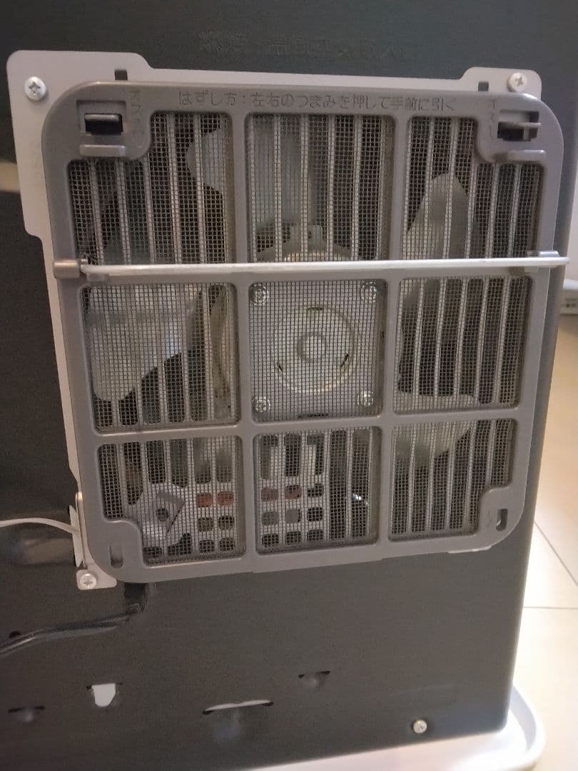 美品　箱有　ダイニチ 石油ファンヒーター FW-3722SGX-W　速暖　消臭