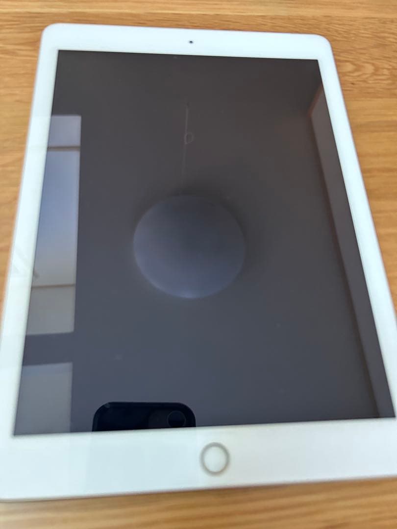 Apple iPad 第5世代 ゴールド 本体 32GB