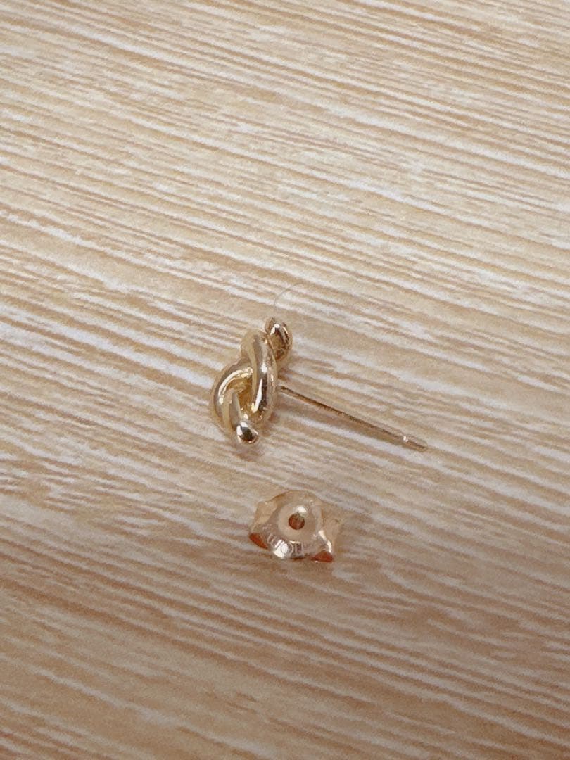 renoma ノットデザイン 750ゴールドネックレス 、ピアスのセット