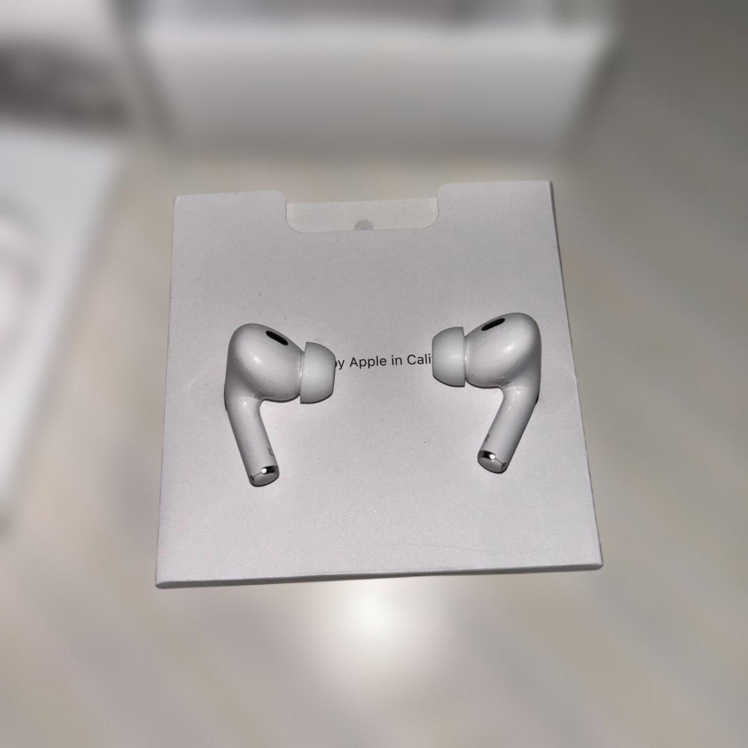 AirPods Pro 2本体 ホワイト 充電ケース付き