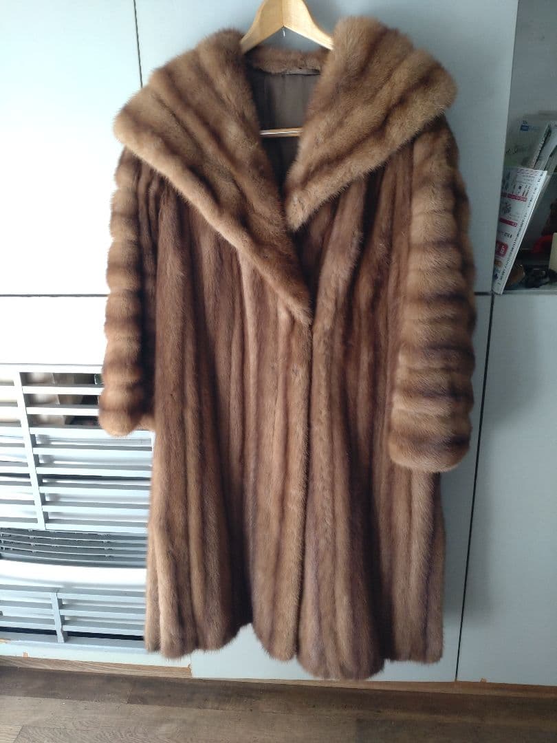 大きな襟裏表ミンク　フード付きミンクコート　ヴィンテージ　1950年代　英国