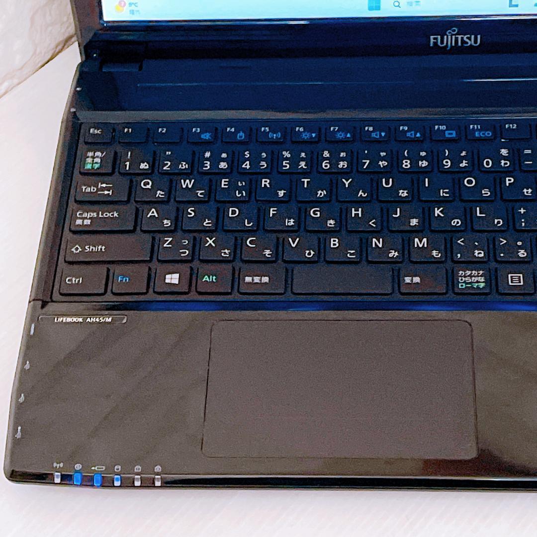 富士通 Windows11 快速 SSD ノートパソコン カメラ付 ノートPC