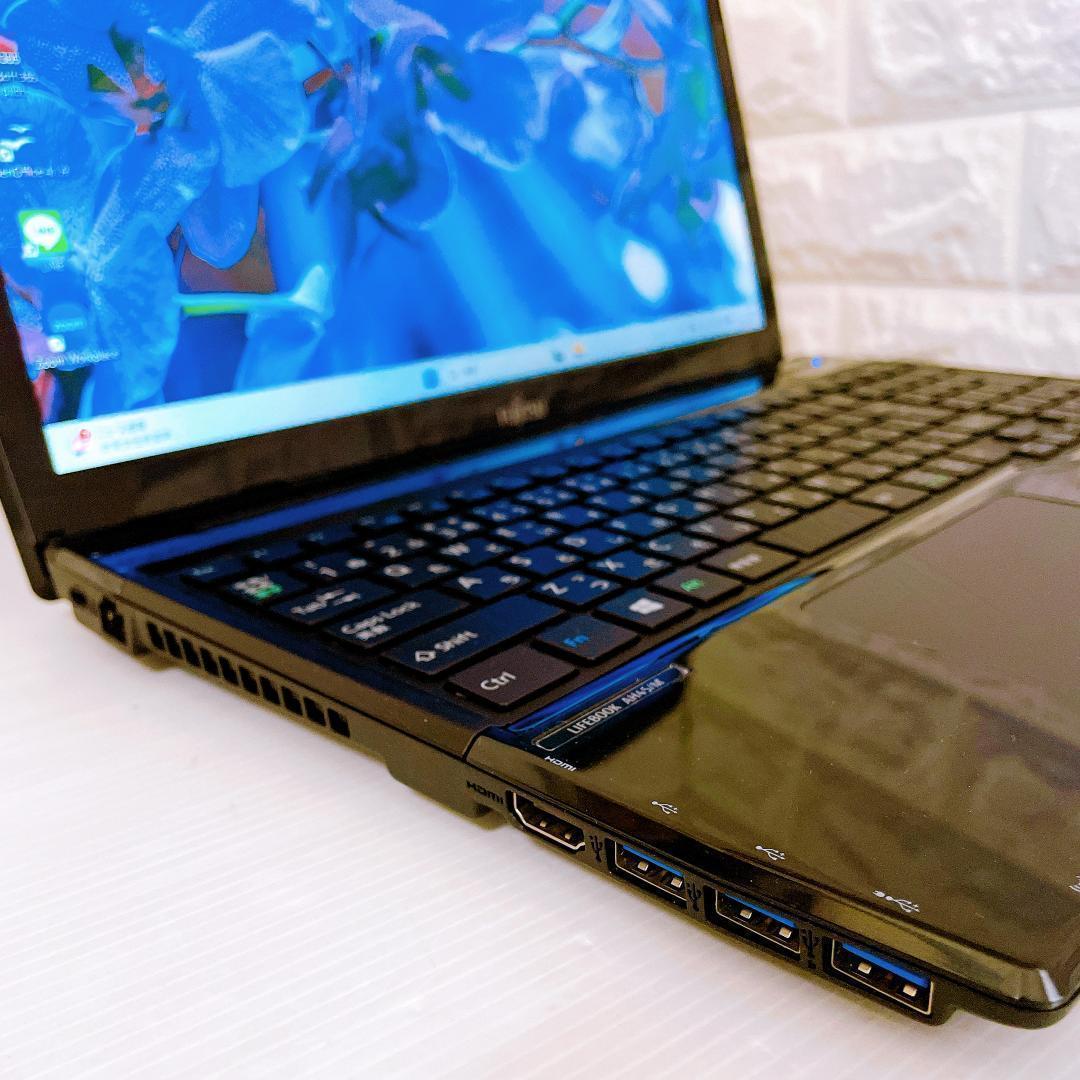 富士通 Windows11 快速 SSD ノートパソコン カメラ付 ノートPC