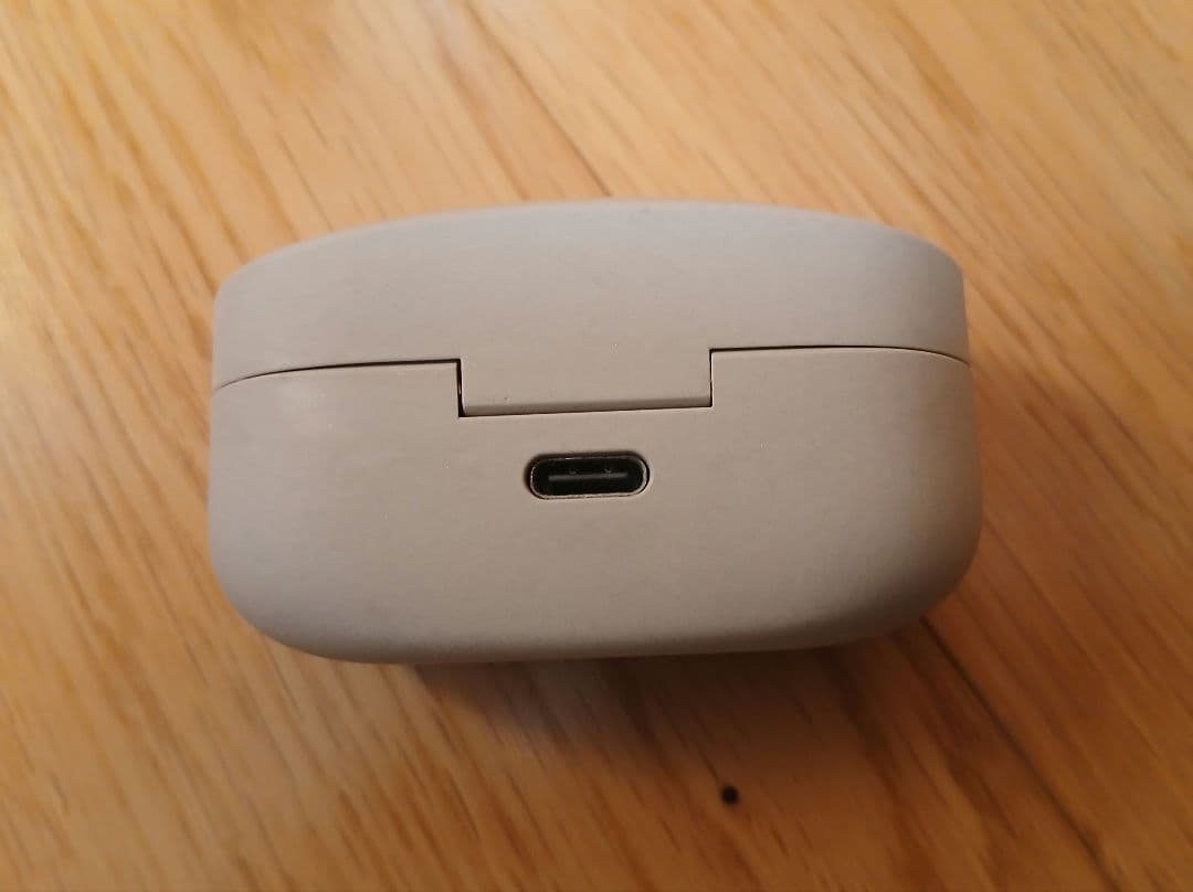 SONY　WF-1000XM4　ワイヤレス　ノイズキャンセリング　イヤホン　②