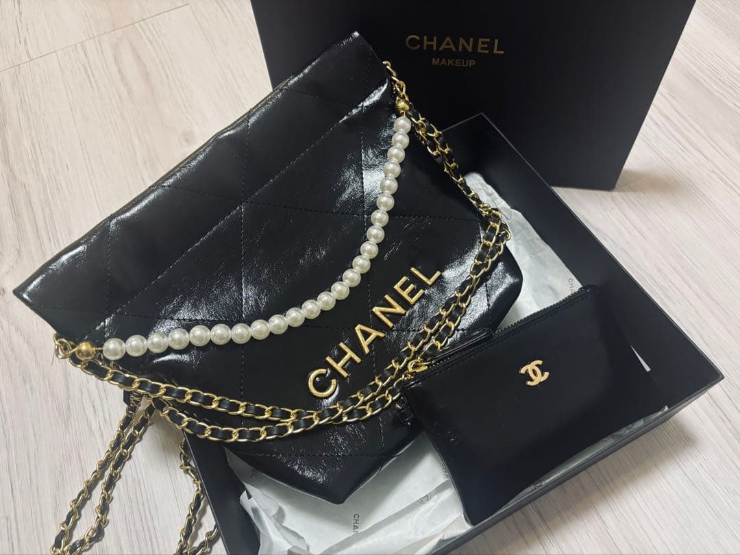 シャネル 海外限定VIPノベルティ チェーンショルダーバッグ ブラック ポーチ付