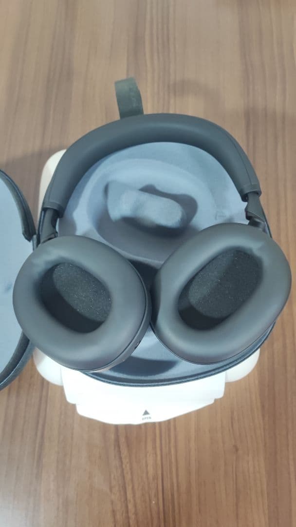 「ほぼ新品」SONY WH-1000XM6 ワイヤレスヘッドフォン