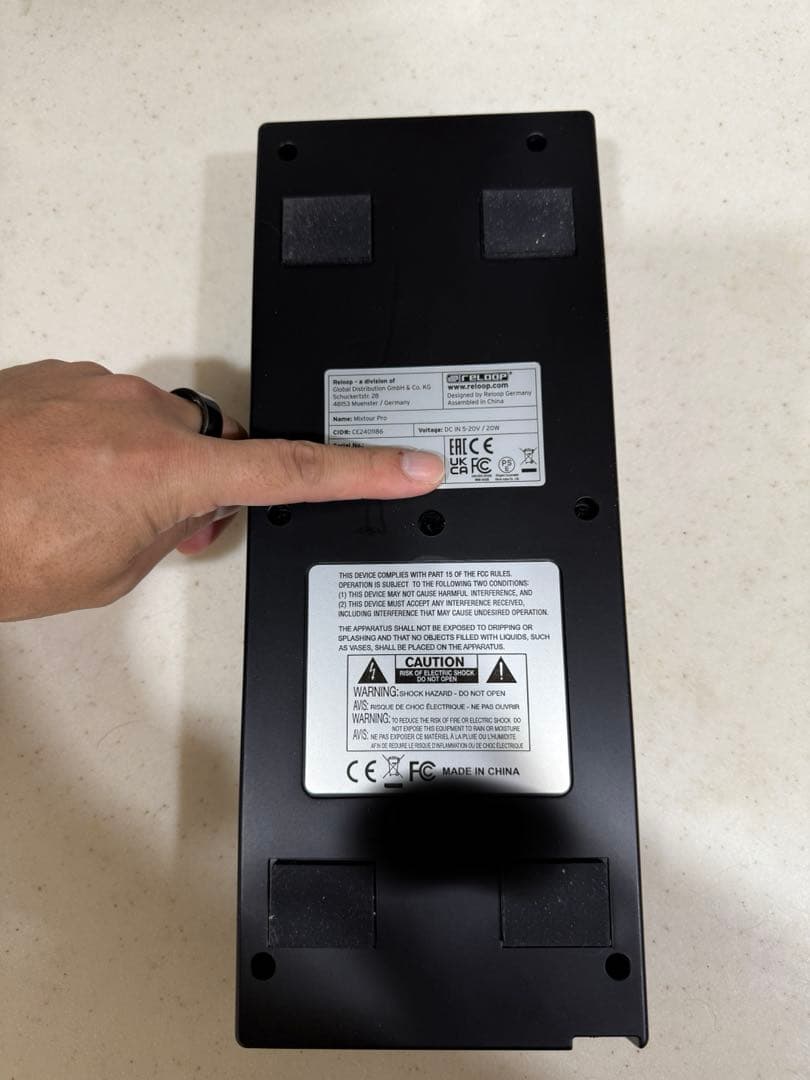 RELOOP MIXTOUR PRO DJコントローラー