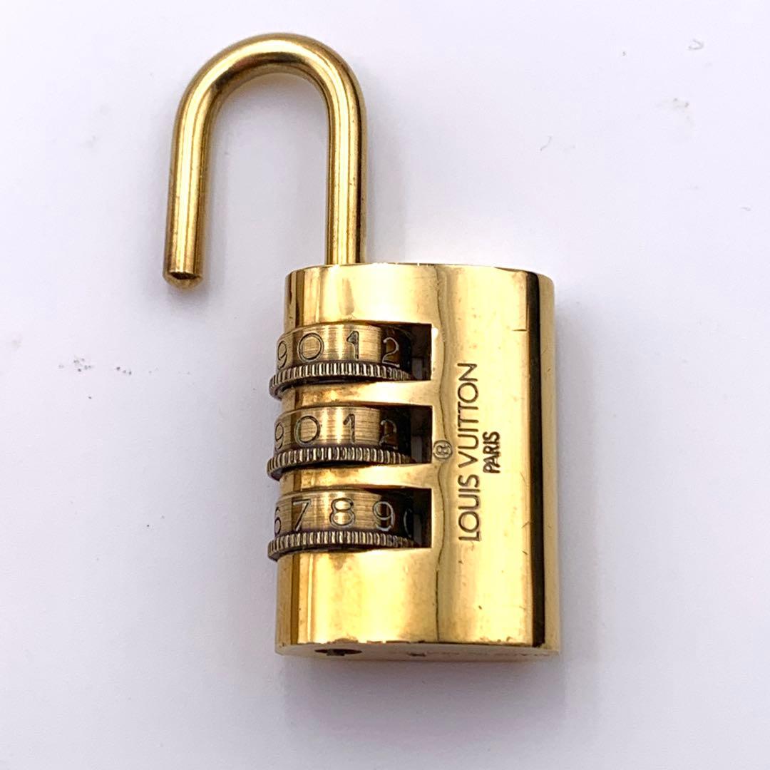 専用　　　　ルイヴィトン カデナ 南京錠　説明書付　ダイヤル式 ゴールド