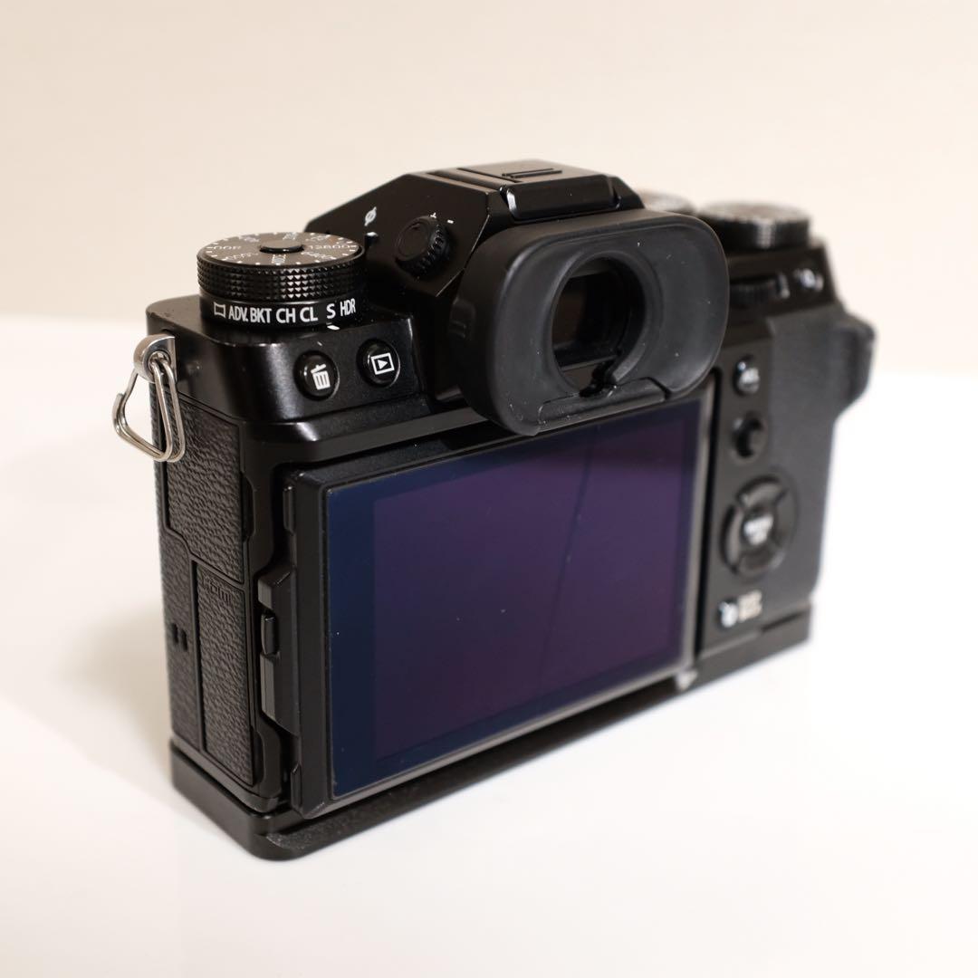 富士フイルム FUJIFILM X-T5 ボディ ブラック / グリップ付き