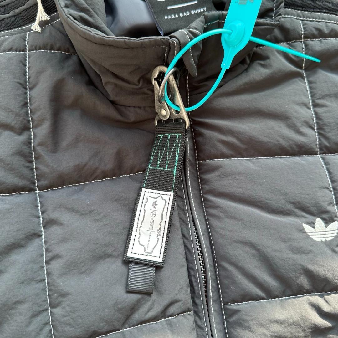 AD Originals×Bad Bunny×AMG F1 コラボジャケット