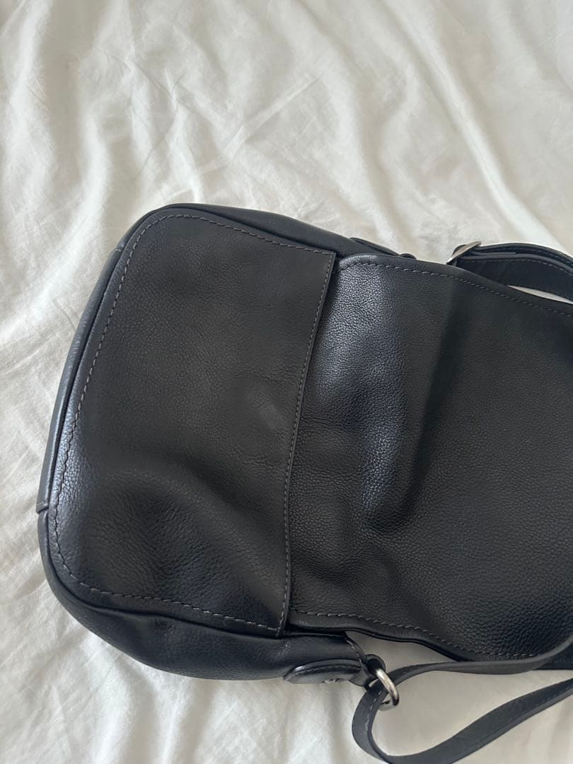 土屋鞄 トーンオイルヌメミディアムショルダー 黒