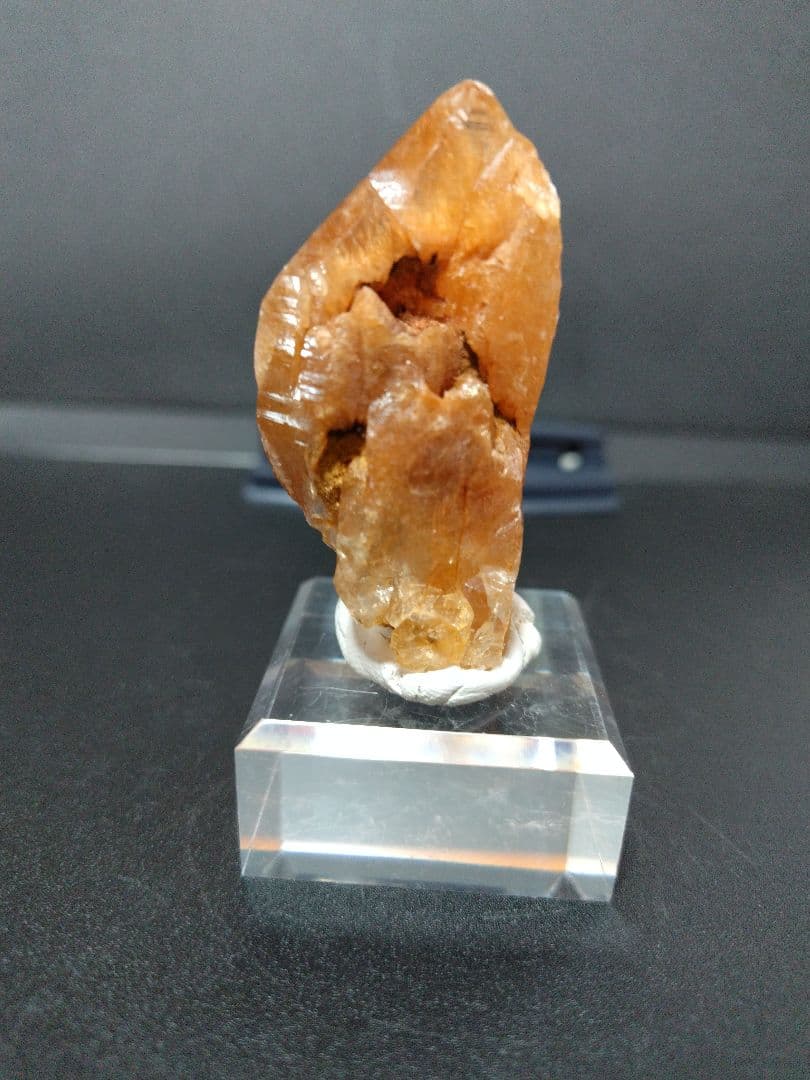 マニハール水晶　ルチル