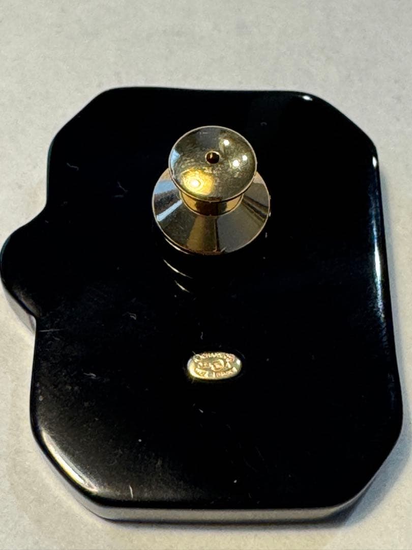 CHANEL 紫 宝石型 時計ブローチ