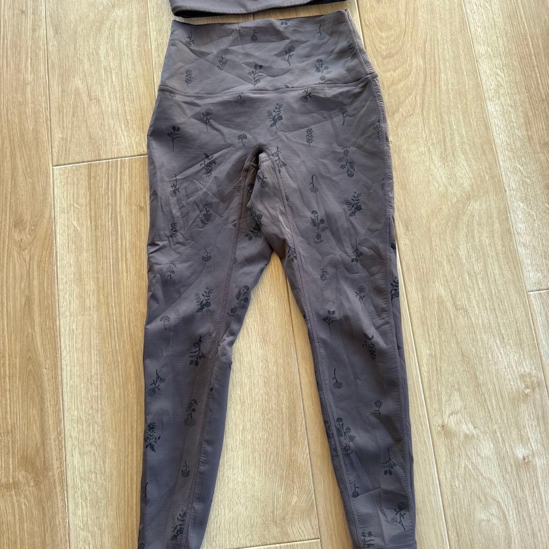 【SUKALA】フラワーブーケレギンス　ブラトップヨガウェアセット　ブラウン