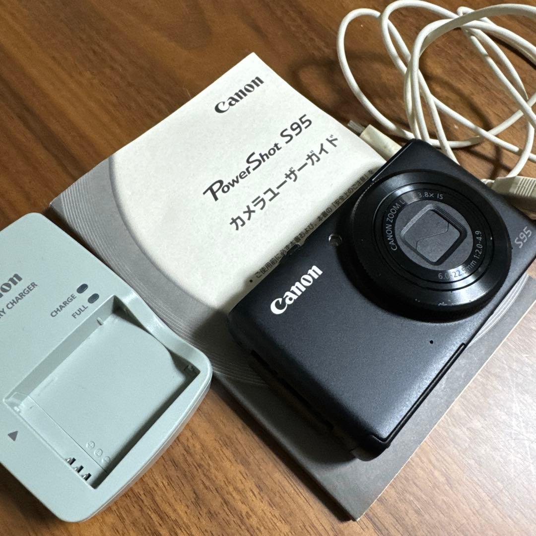 デジタルカメラ Canon S95