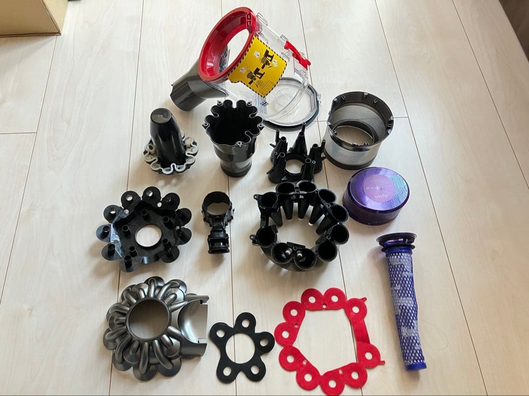 【美品】分解清掃済みダイソン V8 slim SV10K ハンディ仕様