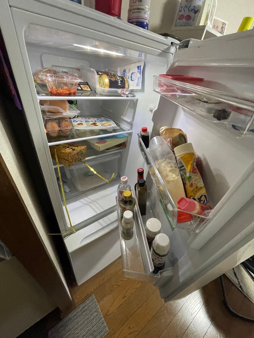 YAMADAヤマダホワイト冷蔵庫 冷凍室付き