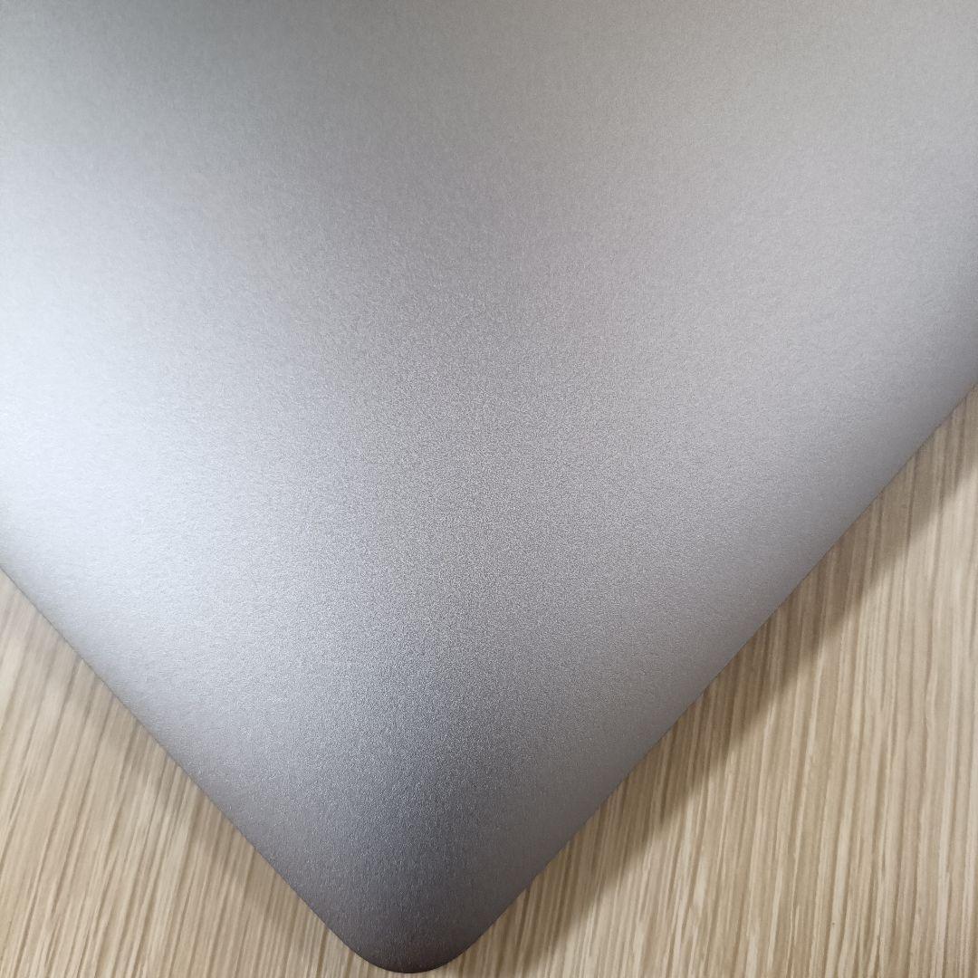 美品 MacBook Pro 15インチ 2017 スペースグレイ Apple