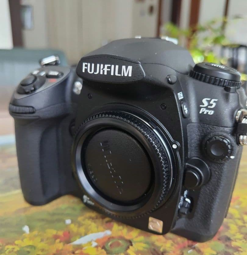 FUJIFILM S5 Proデジタル一眼レフ　Nikon Zoomレンズ　一式