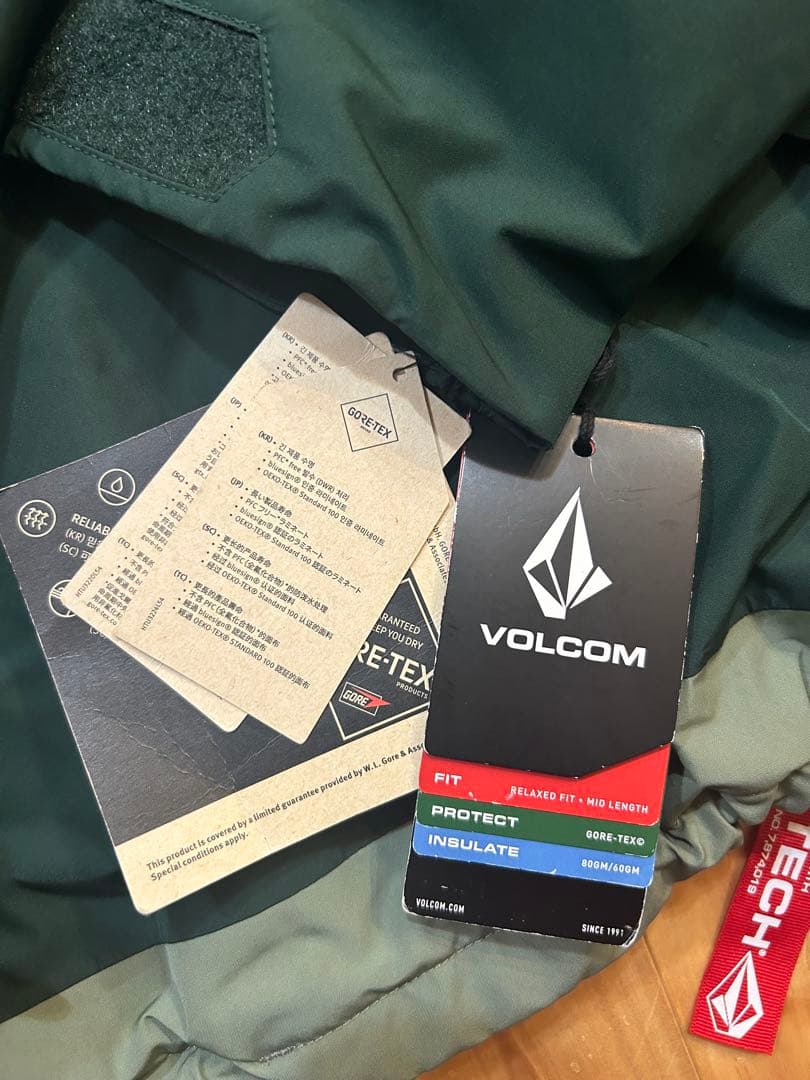 ◆新品◆VOLCOM GORE-TEX スノーボードウェア