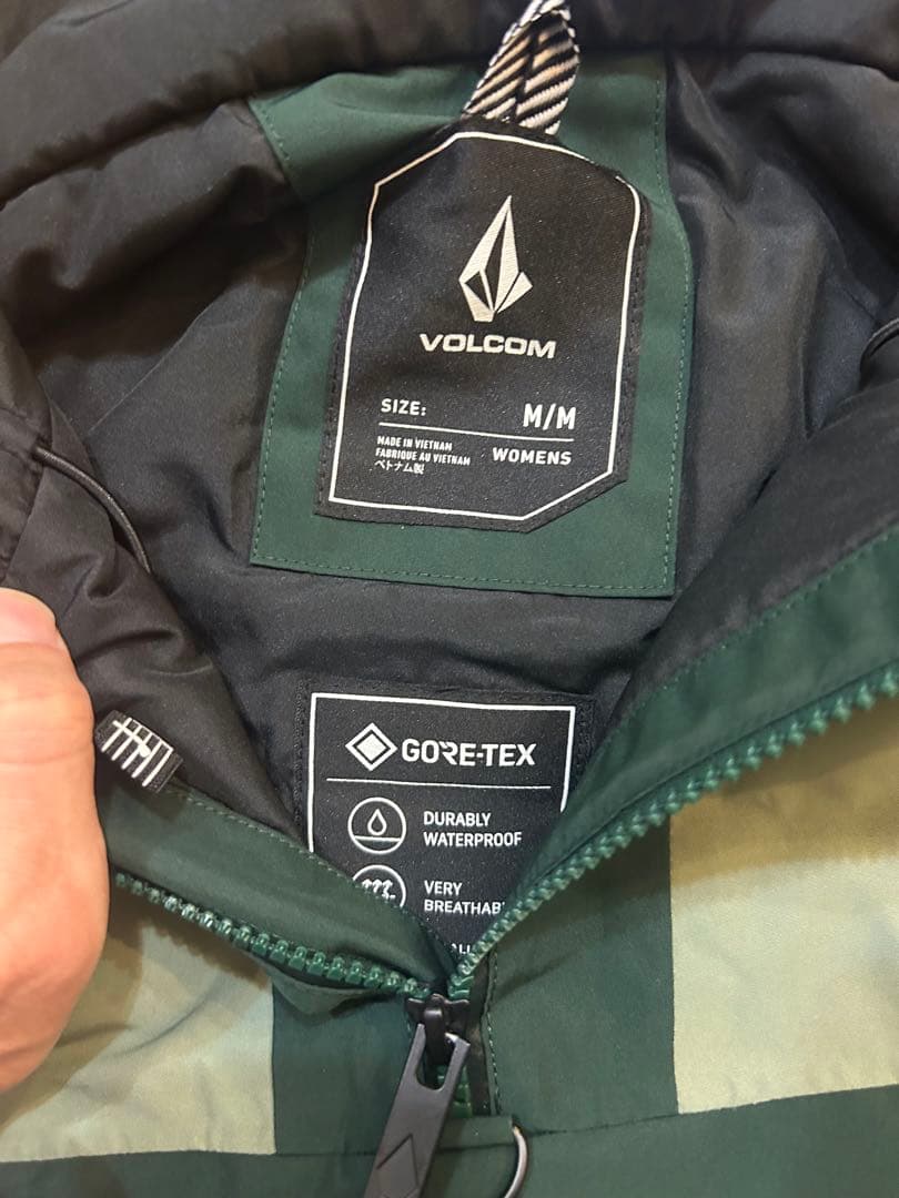◆新品◆VOLCOM GORE-TEX スノーボードウェア