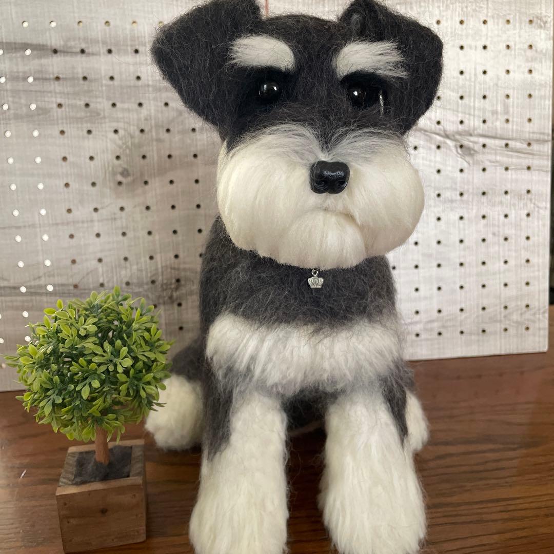 羊毛フェルト　ミニチュアシュナウザー　ブラック&シルバーちゃん　BIGサイズ
