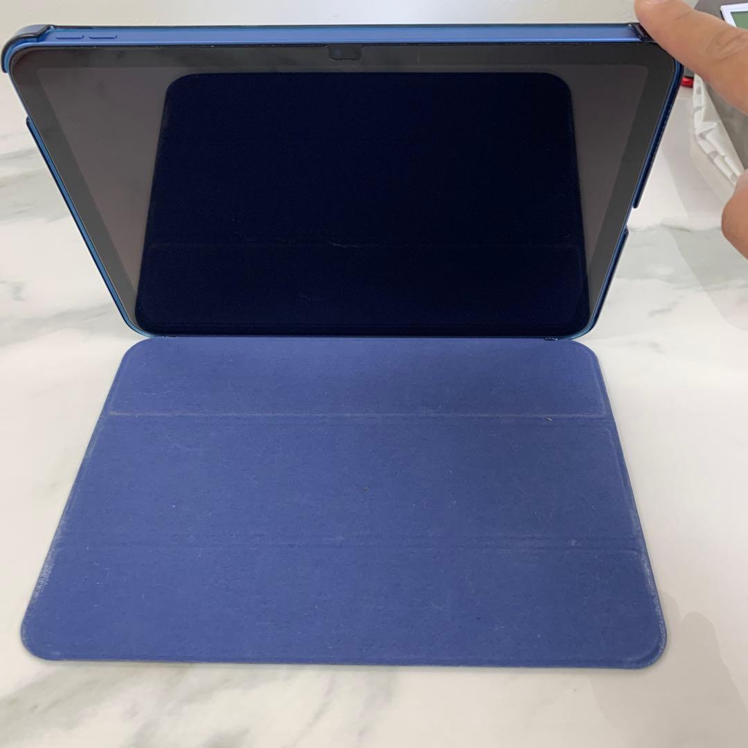 。iPad 第10世代 64GB Wi-Fiモデル ブルー カバー付き