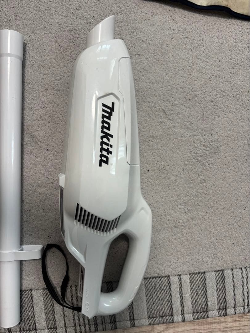 Makita CL107FD 充電式クリーナー【付属品付】