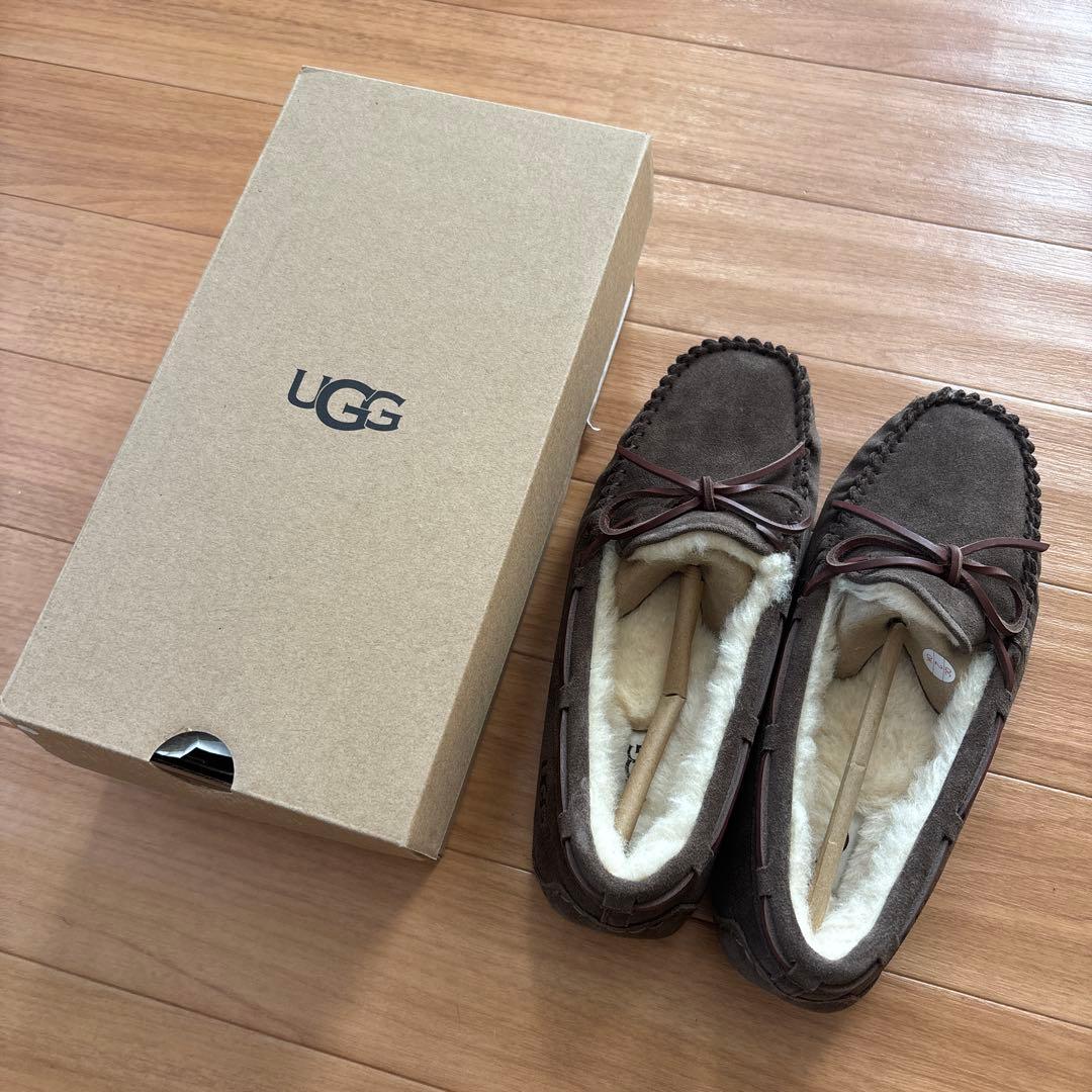 UGGアグレディースDAKOTAダコタ ブラウン モカシン 25アウトレット新品