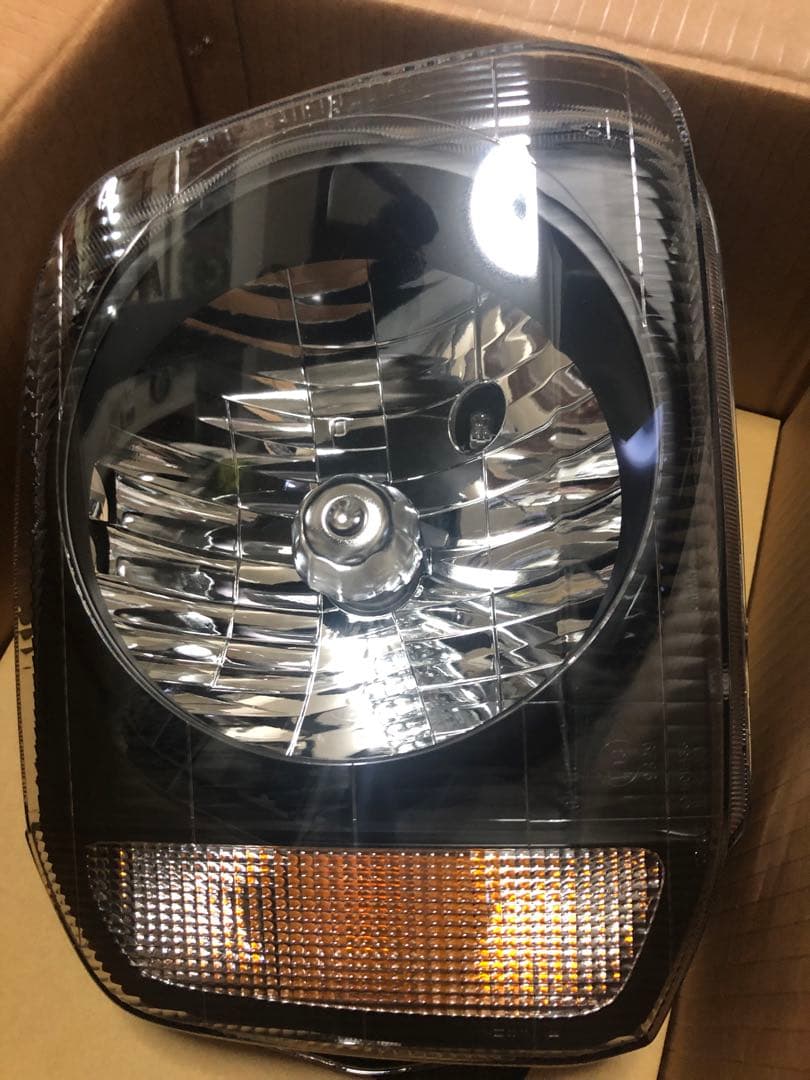 未使用　ジムニー JB23 純正ヘッドランプ　新車外し　ほぼ新品