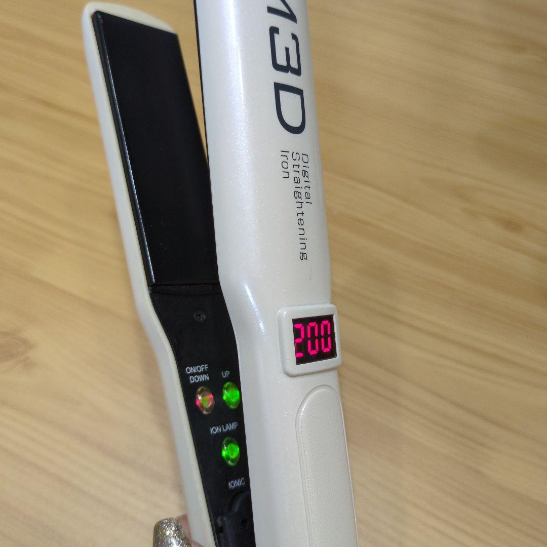 ヘアアイロン M3D Digital Straightening Iron