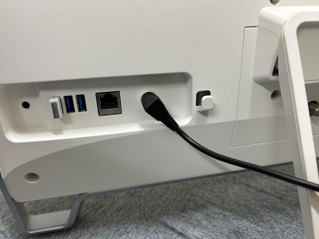 Fujitsu ESPRIMO FH70YD 23インチ一体型パソコン