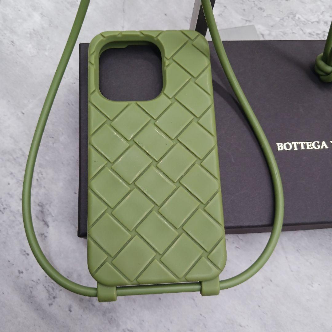 ✨美品✨ ボッテガヴェネタ ストラップ付 iPhone 13 Pro ケース 緑