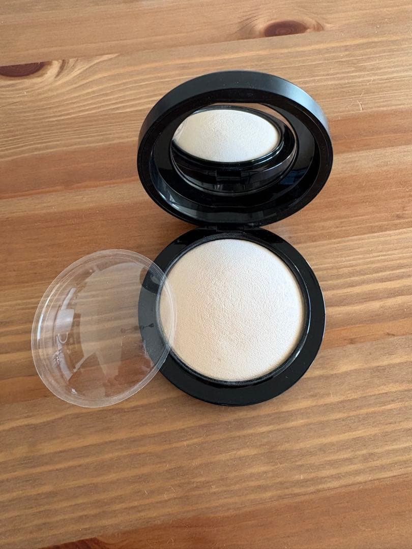 MAC ミネラライズスキンフィニッシュナチュラル　ライト