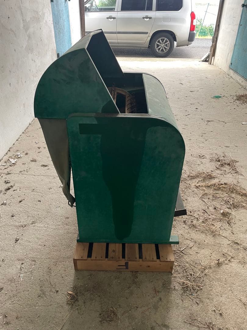 足踏脱穀機 (ホロ付き)＊動作問題なし