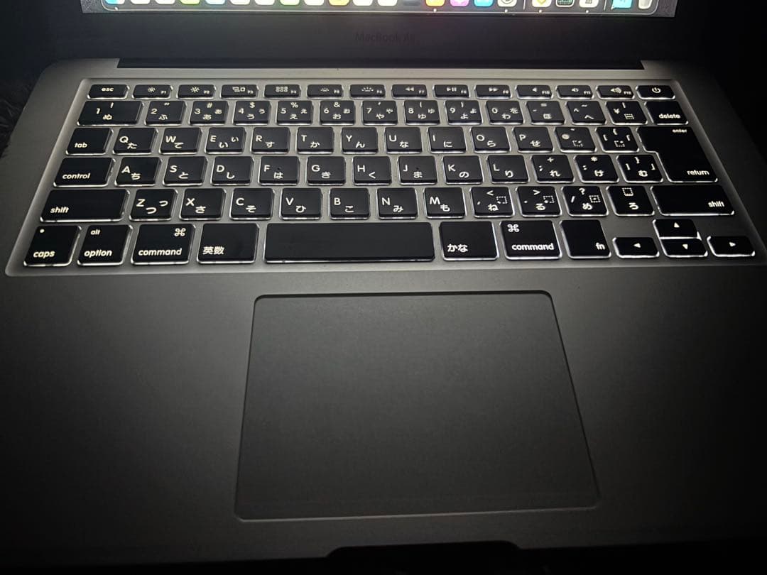 【極美品】MacBook Air 13インチ｜充電111回｜メモリ8GB｜箱付き