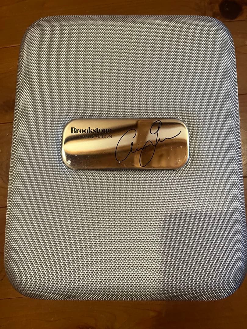 アリアナグランデコラボ限定品brookstone 猫耳ヘッドホン