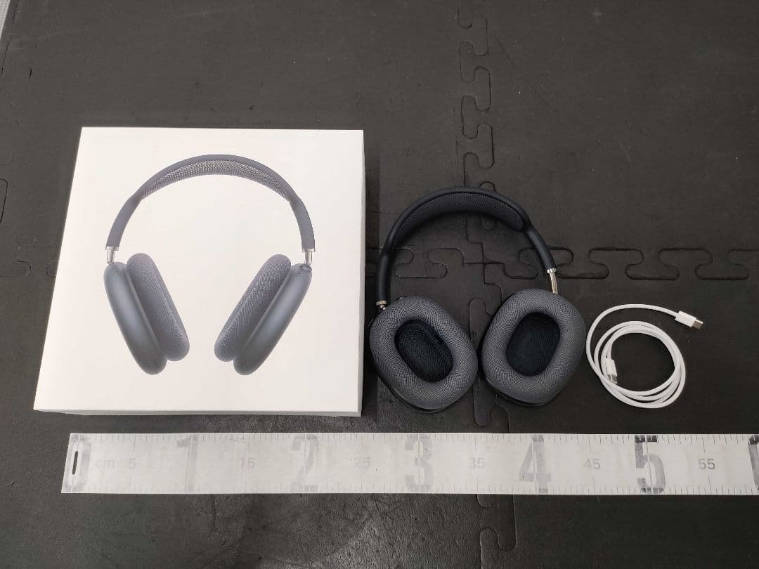 AirPods Max ミッドナイト（Midnight）