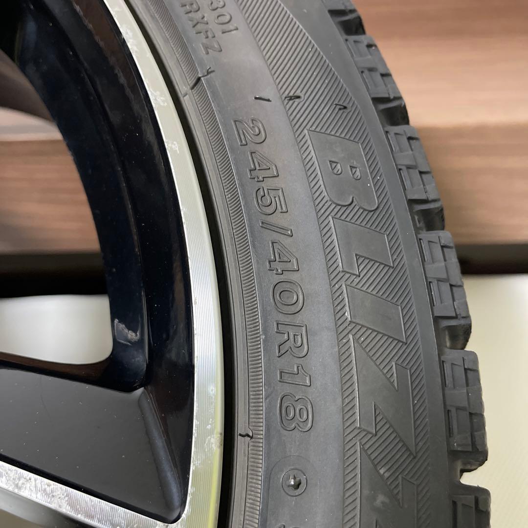 アウディTT 8S A-1196スタッドレスタイヤで一本バルブが切れ　4本セット