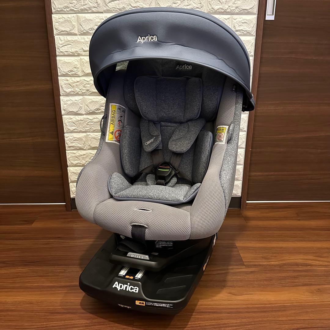 美品 Aprica アップリカ チャイルドシート クルリラプラス ライト