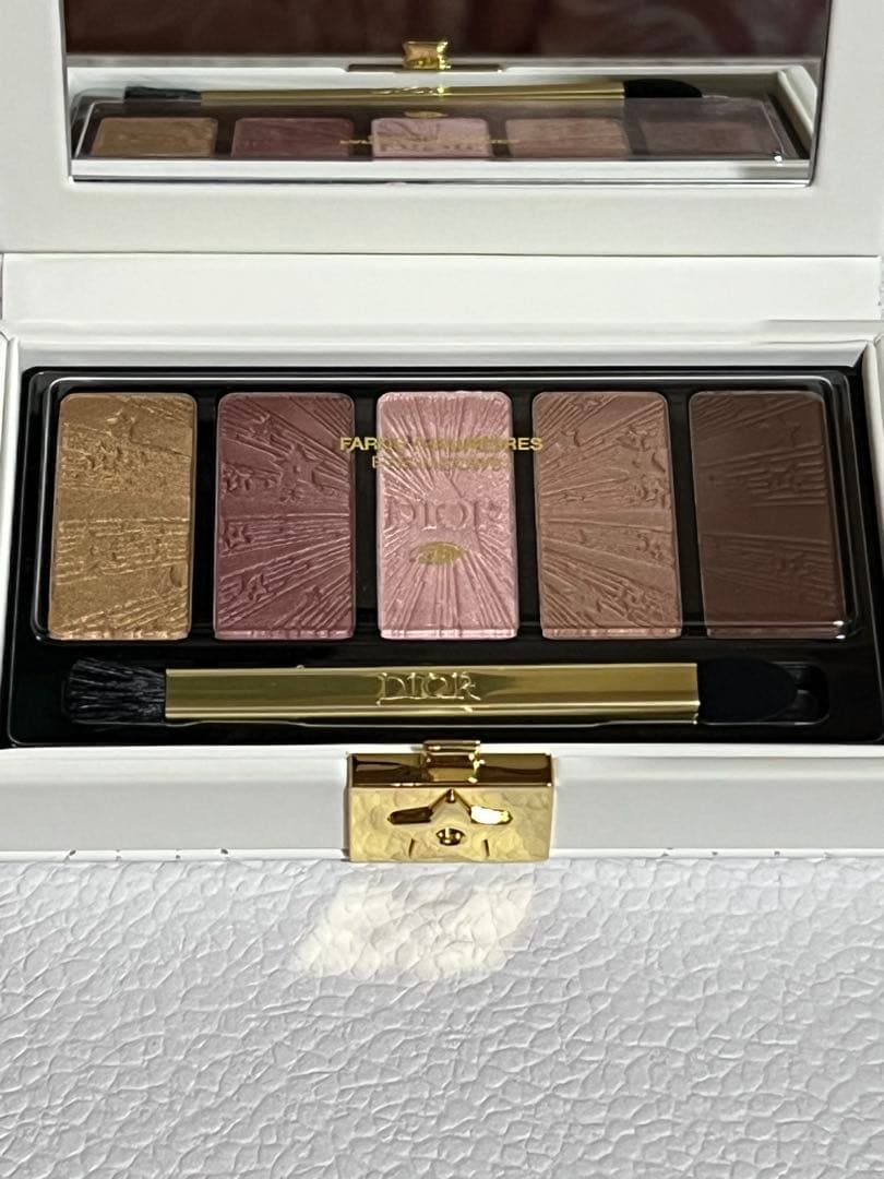新品　DIOR クチュール アイ パレット　2025