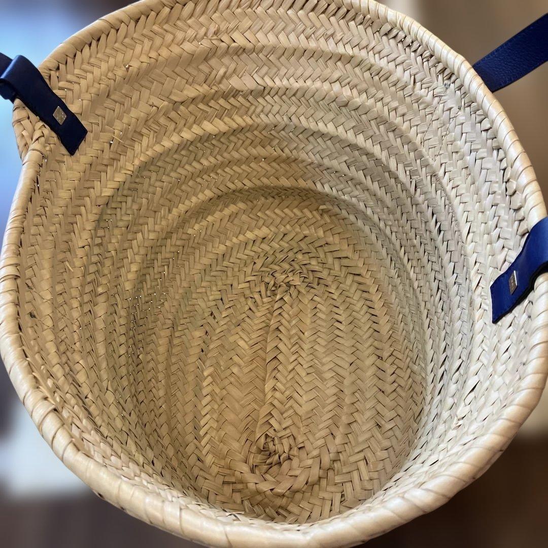 月末値下げいたします！ LOEWE かごバックMと保存袋