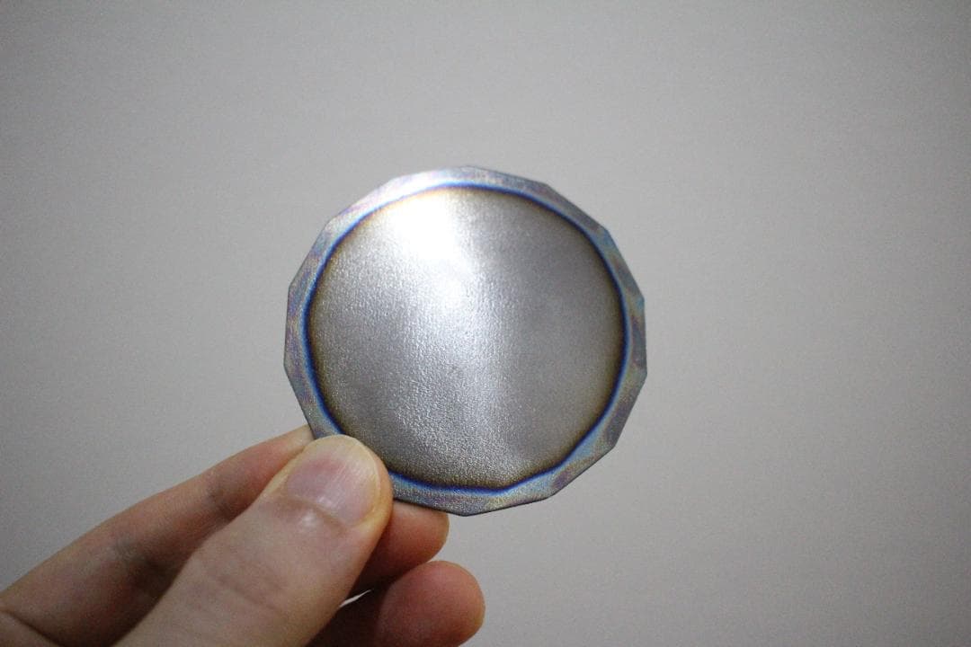 テスラ　ポケット・プレート