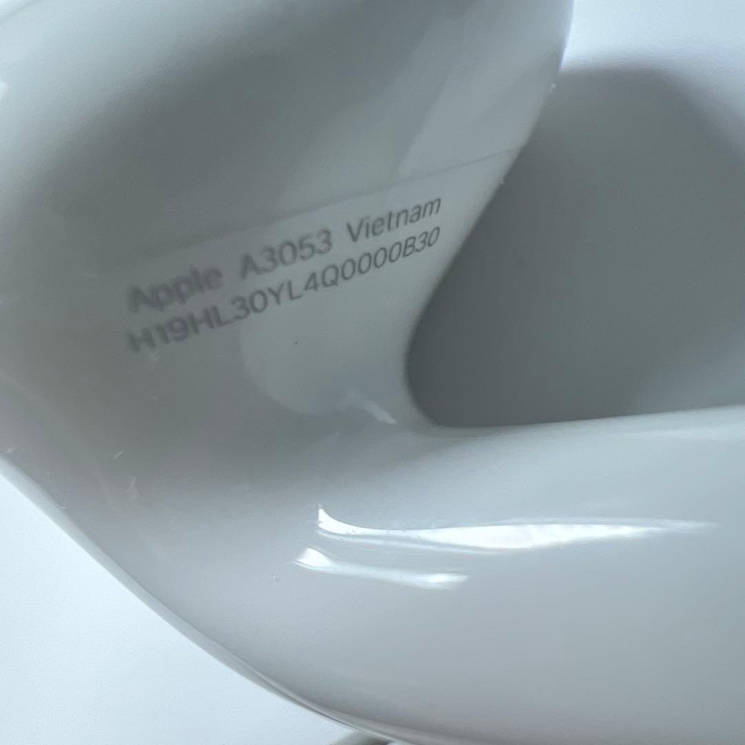 Apple AirPods 第4世代 両耳 ノイズキャンセリングなし 70