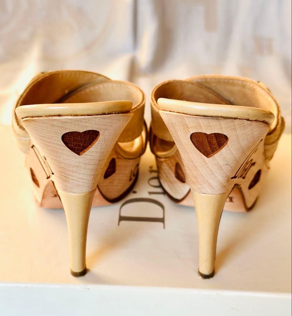 (美品) Dior ベージュ ハイヒールサンダル ディオール LOVE モチーフ