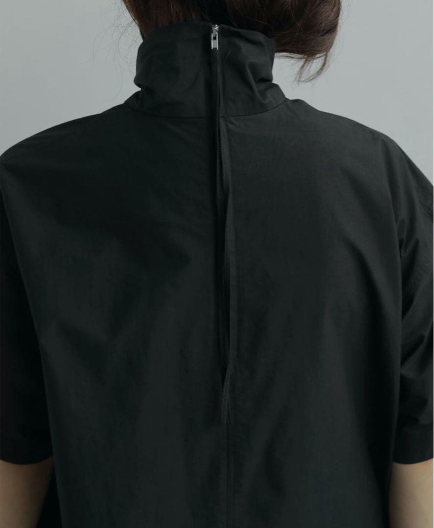 アンヌーク　anuke Highneck Over Blouse ブラック