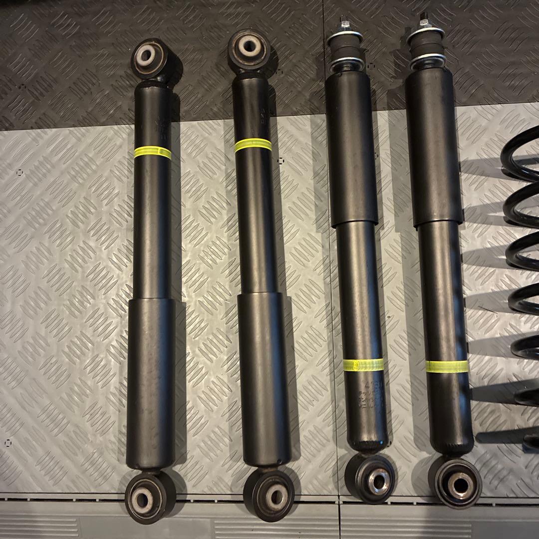 JB64 純正サスペンション